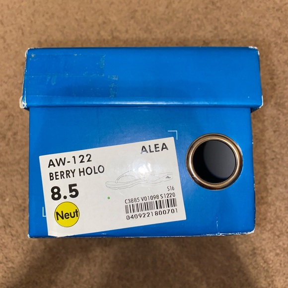 Abeo Sandals - Picture 5 of 6